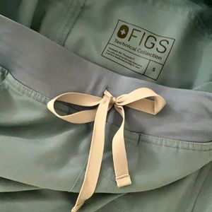 FIGS Kade Scrub Pant in Hydrogreen